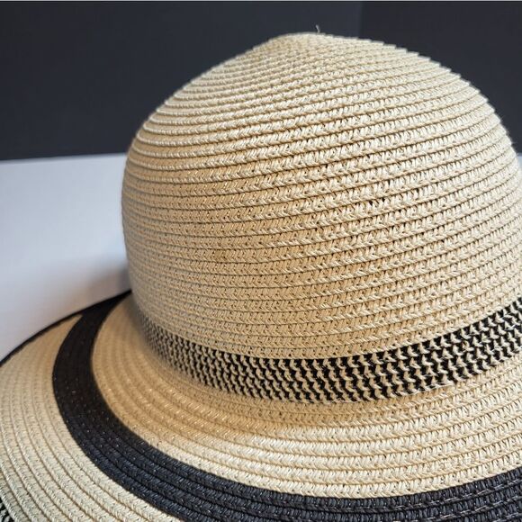 Magic Women's Hat  - Picture 7 of 8